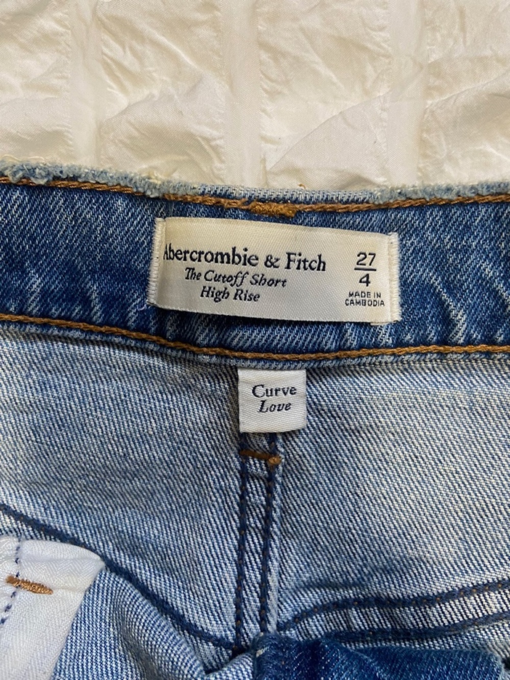 Abercrombie "The Cutoff Short" High Rise Denim Shorts - Size 27 / 4 (Curve Love) - Picture 4 of 5